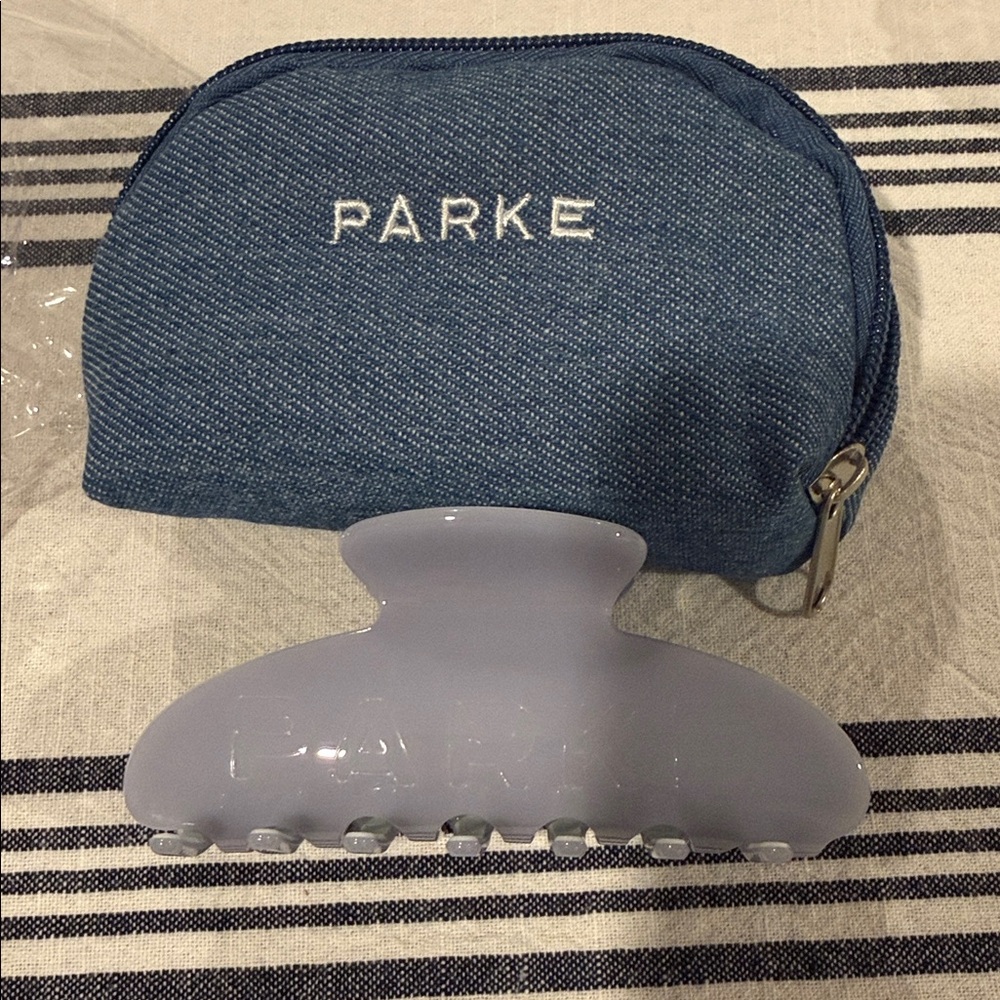 Parke Claw Clip in Lilac